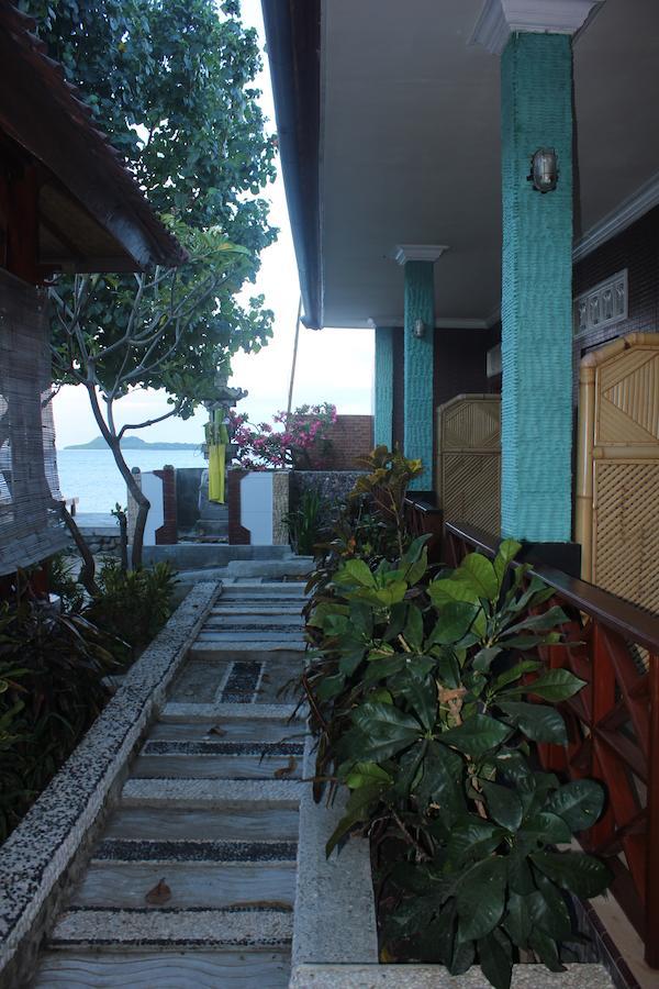 Krisna Bungalows And Restaurant Sekotong Exterior photo